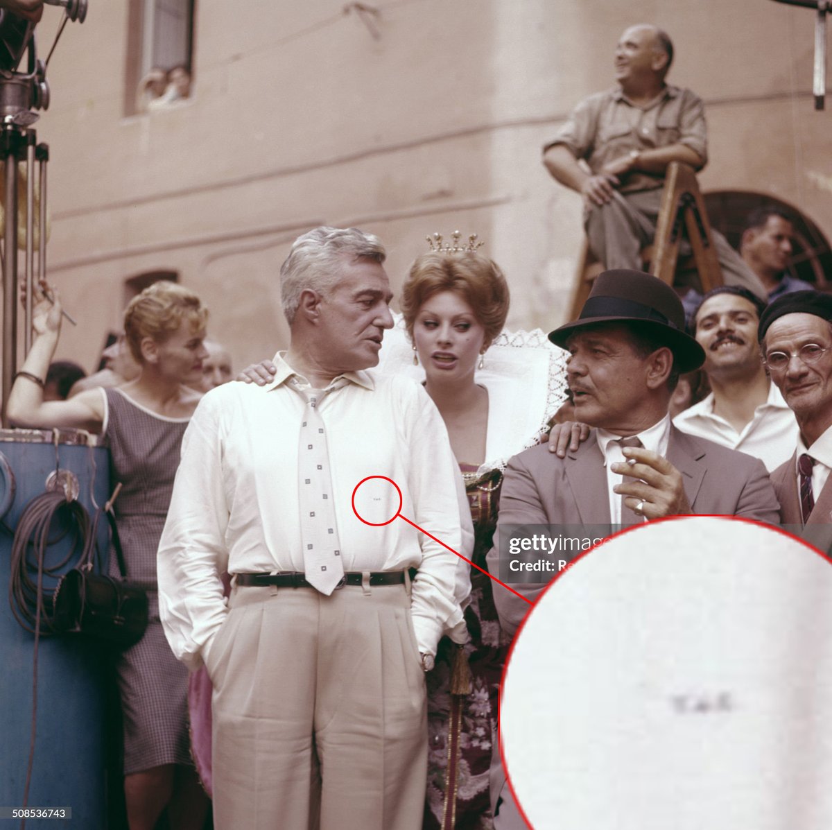 dieworkwear's tweet photo. As French sociologist Pierre Bourdieu noted in his book Distinctions, the notion of "good taste" is often just the taste of the ruling class. When we look back at the 20th century, men who exhibited "good taste" also wore shirt monograms on their lower left ribs. https://t.co/BSL9oLrNqo