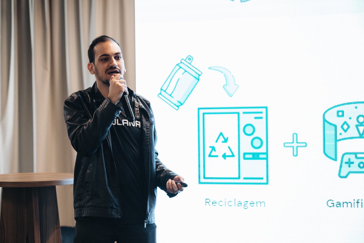 SuperteamBR's tweet photo. Assim foi um pouco do Pitch Day que tivemos na Reta Final do Hackathon! 🔥📸

Parabéns aos 13 times que apresentaram e aos 6 times que ganharam premiações! 🎖️

O nosso ecossistema builder está se formando! 🇧🇷 https://t.co/iEJvCFn3jp