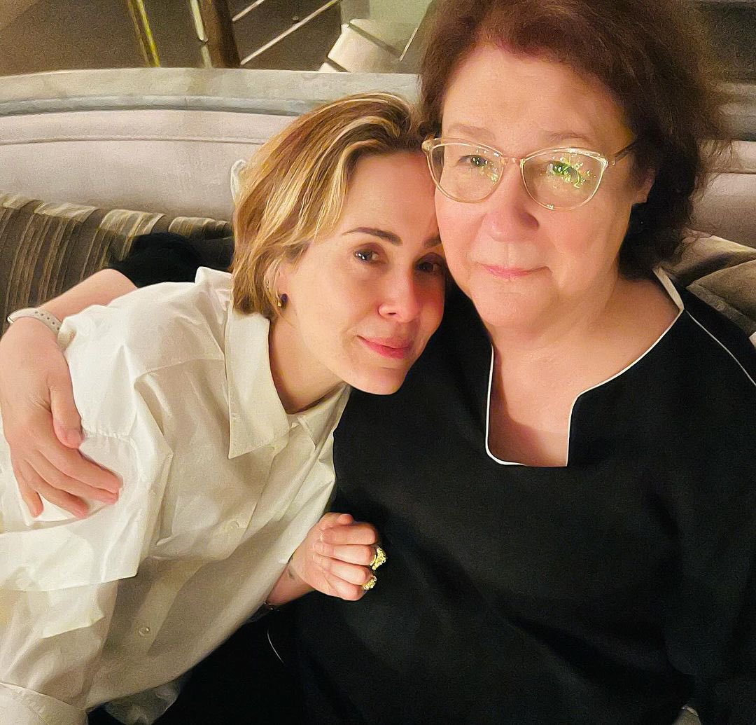 Sarah Paulson and Margo Martindale at a dinner with Holland Taylor & friends last night. ❤️