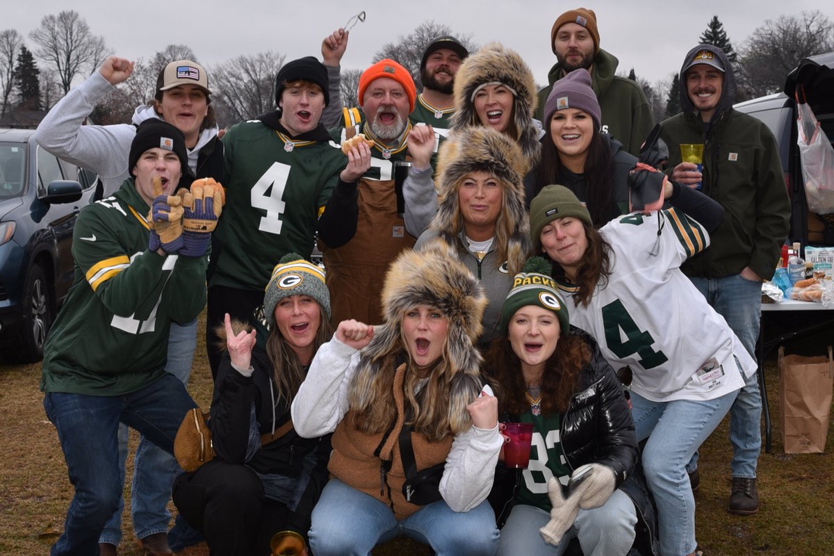 Tailgates at @LambeauField >>> #GoPackGo