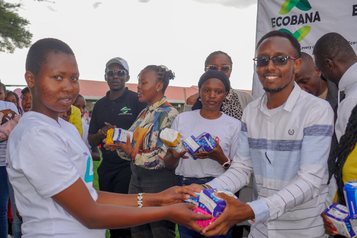 At Ilkeek Aare Primary School our rep @Kish_Michael01, 157 girls delved into SRHR discussions, providing menstrual hygiene products & planted trees symbolizing growth & sustainability. With Ms. Ipato Chairperson of @AFGMBoard of Kenya, inspiring them to fight for their dreams!