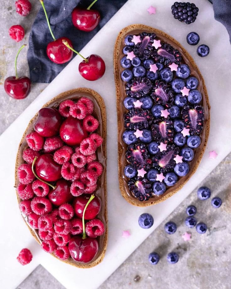 violettweets_'s tweet image. 1 or 2?