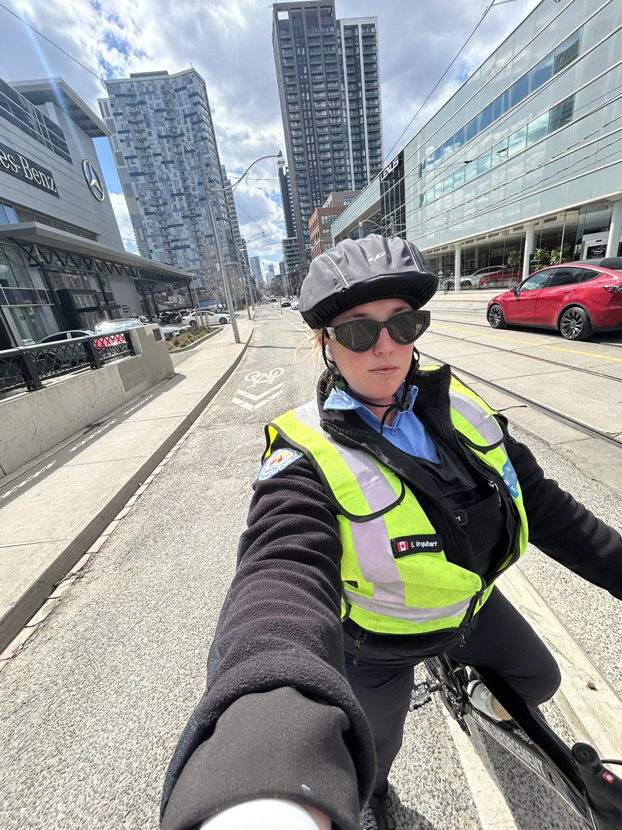 I’m ready. #bikeTO ….ofcourse it’s clear when I ride across the city. But I’ll be around the area for a while. 👀