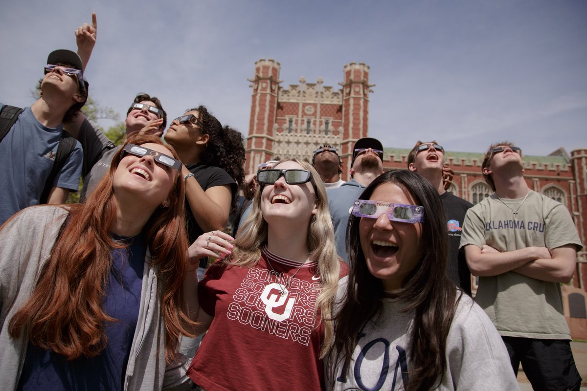 One week ago, the #OUFamily came together for the #Eclipse2024 party on the South Oval, bringing food trucks, music, and more to the thousands in attendance. 📸 Relive this special day through our online photo gallery! link.ou.edu/eclipse2024gal…