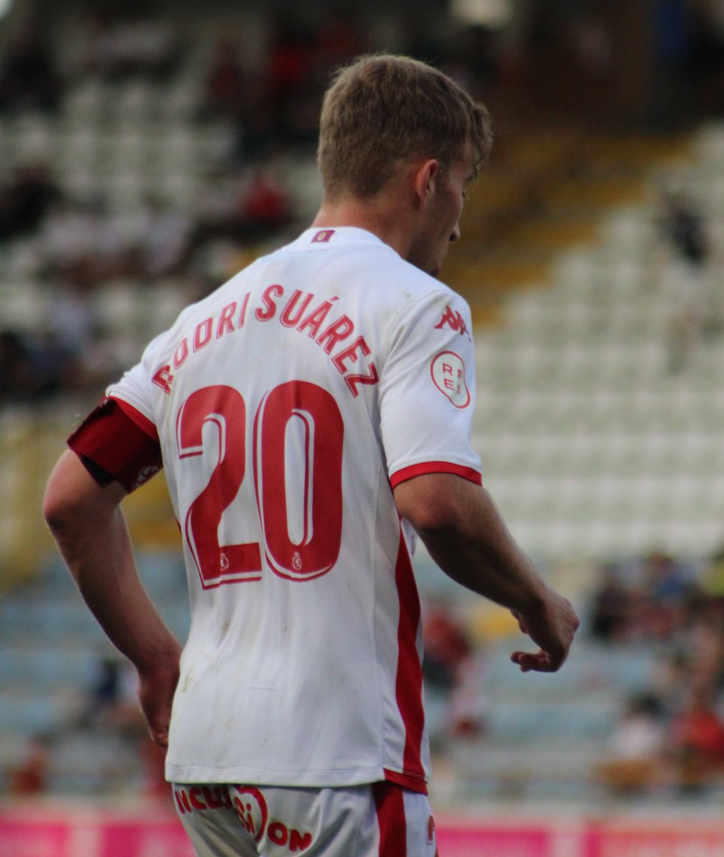 CyDLeonesa's tweet photo. ©️🦁 Un capitán 𝗺𝗮𝗱𝗲 𝗶𝗻 𝗟𝗲𝗼́𝗻 

#AúpaCultu https://t.co/YxwAjhvmRV
