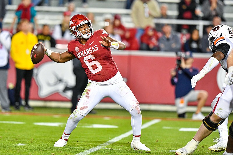Arkansas quarterback Jacolby Criswell is expected to enter the Transfer Portal, sources tell @247Sports. Criswell, a 4-star prospect in 2020, was at North Carolina for three seasons and played in 14 games. 247sports.com/player/jacolby…