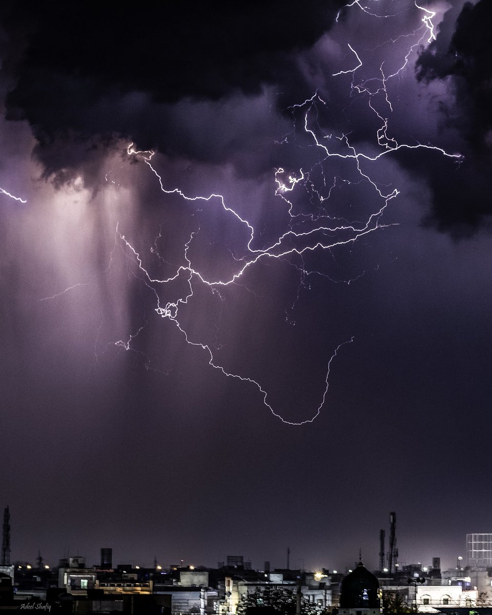 'It's not the roaring thunder that smites, but the silent lightning.'
Ivan Panin

A series of lightning bolts captured two weeks ago from Lahore.

Adeel Shafiq ©️ 

#lightning #lightningstrike #thunderstorm #lightningbolt #longexposure #longexposurephotography