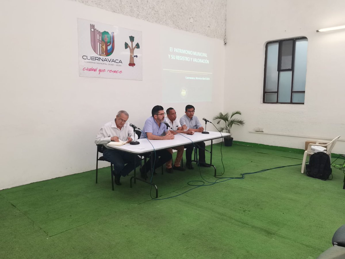 Idefomm_morelos's tweet photo. ¡Construyendo un legado sólido para Cuernavaca! 🏛️💼 
En cumplimiento continuo de nuestras obligaciones, la Dirección de Capacitación y Formación Profesional del IDEFOMM, brindó una capacitación crucial sobre el manejo del Patrimonio Municipal y su valoración. https://t.co/FvOG7RKFr2