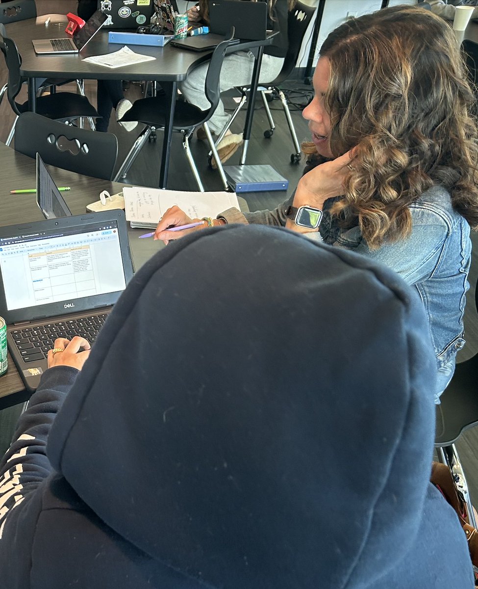 ProgramElevate's tweet image. Our students love showing off their hard work to our KCS visitors. Remember state testing will begin for our students tomorrow!