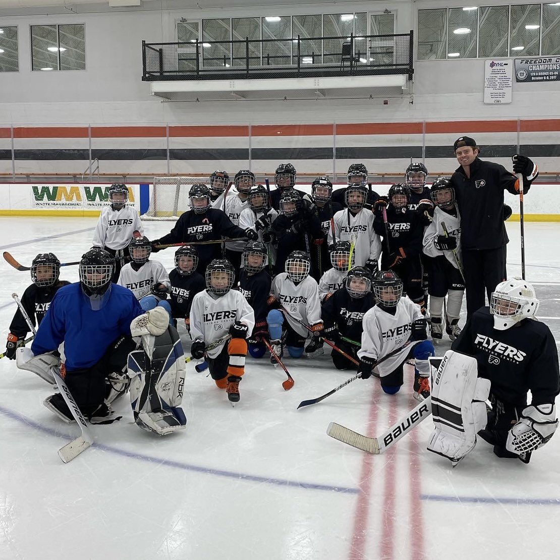Learn from coaches with experience at the collegiate and NHL level at Flyers Hockey School! Previous camps have featured appearances from Cam York and Rocky Thompson. This year, Scott Hartnell will join camp as a guest coach! Learn more at: bit.ly/37JjeH8