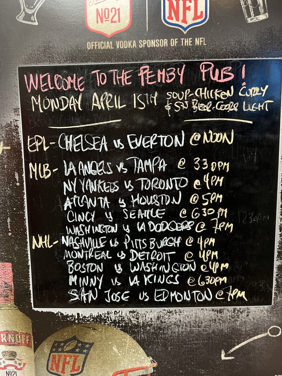 The Pemby is open for lunch at 11:30am today. Soup is Chicken Curry. Join us for @premierleague #Chelsea vs #Everton at noon @MLB all evening with @BlueJays at 4pm @NHL with @EdmontonOilers at 7pm #pembypub #NorthVan #yourteamplaysatthepemby