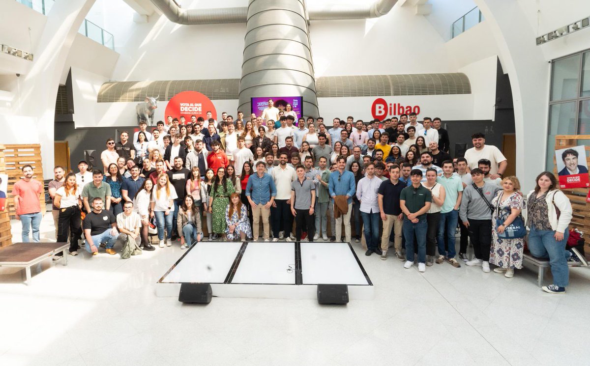 ➡️ Este fin de semana acompañamos a compañer@s de <a href="/JSE_Egaz/">JSE-Egaz Ramón Rubial</a> en la campaña electoral del #21A 

<a href="/enekoandueza/">Eneko Andueza</a> y <a href="/socialistavasco/">Socialistas Vascos - Euskal Sozialistak / ❤️</a> lideran el mejor proyecto para Euskadi ✅

También homenajeamos a los represaliados por el franquismo en la “Huella de Arantxa”. 

#VotaAlQueDecide ✊🏼🌹