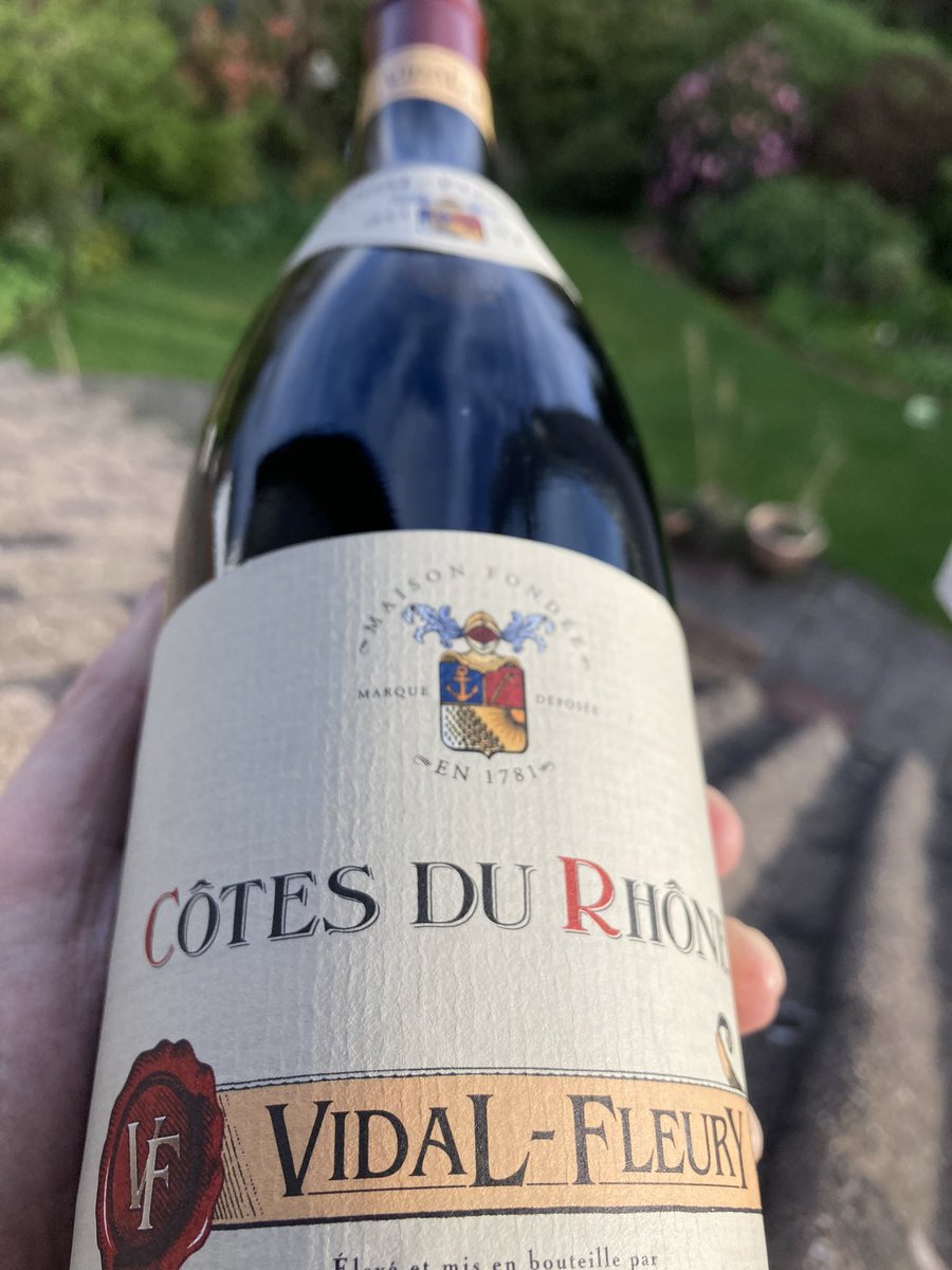 @TheWineKiwi @batasiolovini @ArdenPaul4 @jimofayr @pietrosd @VinoViews @colinonwine @oenograph @LauraWBurgess @WineMan147 @JamesHubbard113 I’m having CdR and beef with Dad