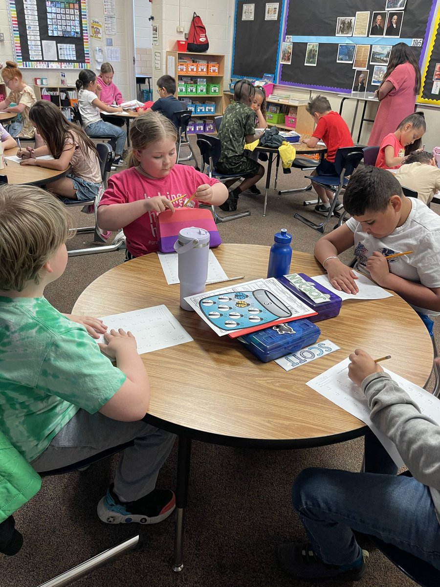 Toni Palmer (@drtonipalmer) on Twitter photo Our teachers do what it takes to support each other and our students! Focused instruction w/additional students when there is no sub can be a challenge! Strong routines and enthusiasm for teaching and learning make for calm classrooms! #amazing <a href="/GatesGators/">Gates Elementary</a> #wearegips Our teachers do what it takes to support each other and our students! Focused instruction w/additional students when there is no sub can be a challenge! Strong routines and enthusiasm for teaching and learning make for calm classrooms! #amazing <a href="/GatesGators/">Gates Elementary</a> #wearegips