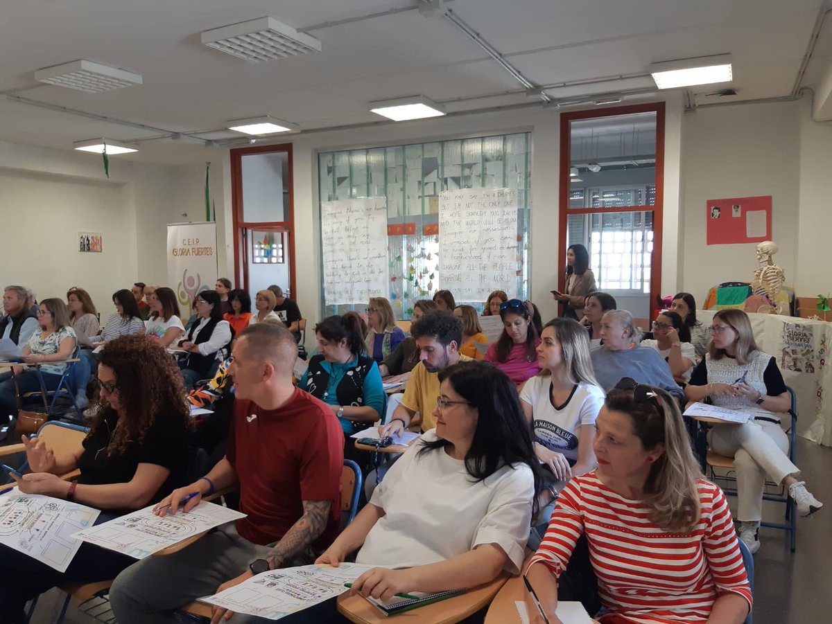 CEPJAEN1's tweet photo. 📍Arrancamos de nuevo con evaluacion competencial, primera sesión presencial con un profesorado implicado y dispuesto a encontrar respuestas!!💪🏻💪🏻💪🏻💫 @ceipgfuertesjaen @CeipIsidoro #ceipjesusmaria #ceipalmaden #ceipsantodomingo https://t.co/MvxsUGnPia
