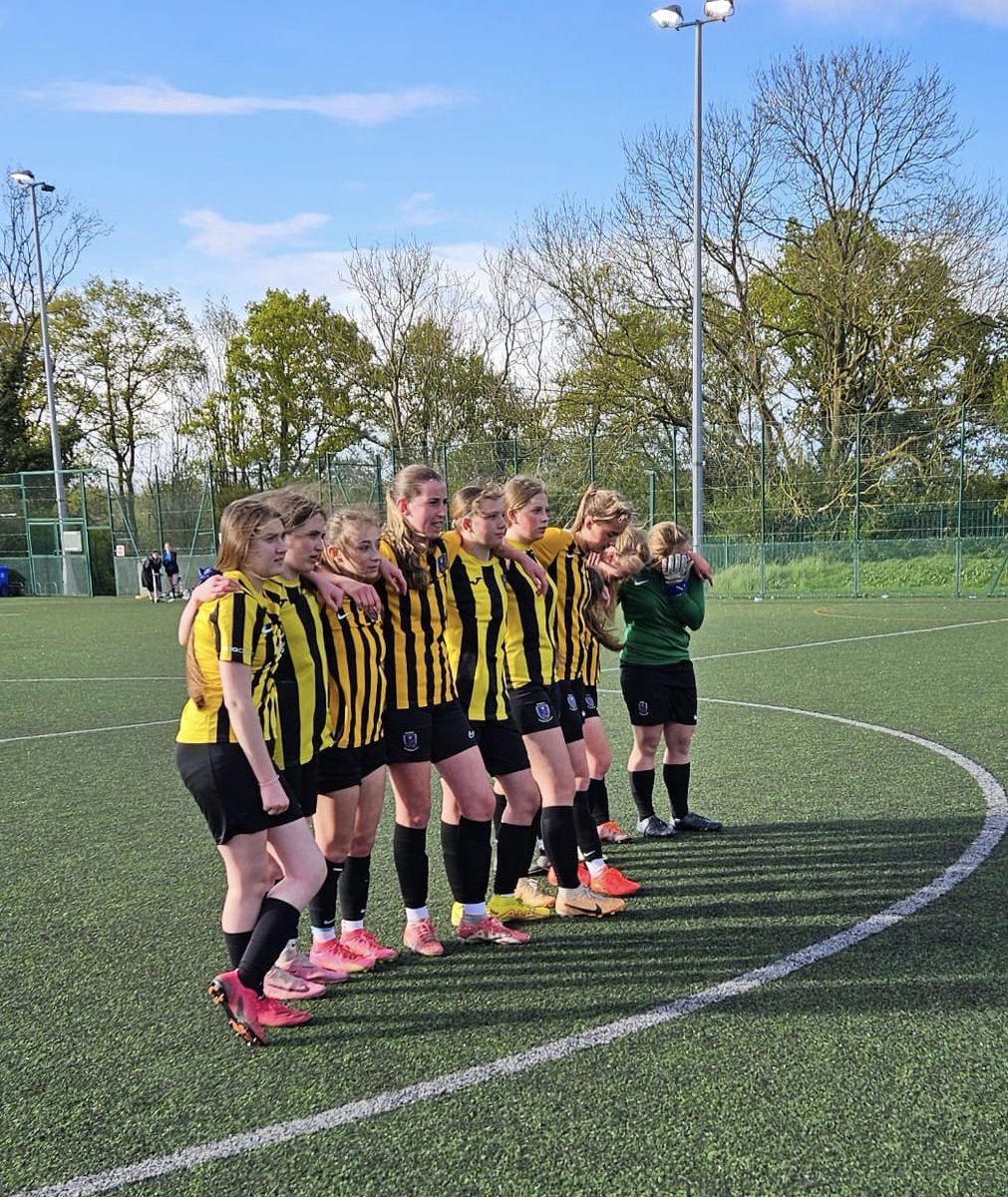 Proud of our U16 girls ⚽️ side tonight. They put in a real shift to win their @EssexSchoolsFA Cup semi-final 4-1 a.e.t. Goals from Rachel (2) & Liv (2). The final goal started on our own goal line, involved 10 passes before Liv scored! #SHSFootball