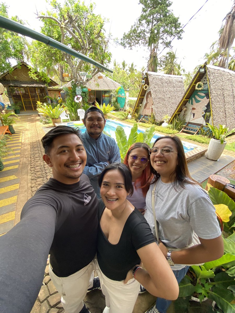 deb_erwan's tweet photo. Camotes weekend w/ @jahnnajj @vscacs https://t.co/xqMK44SxTo