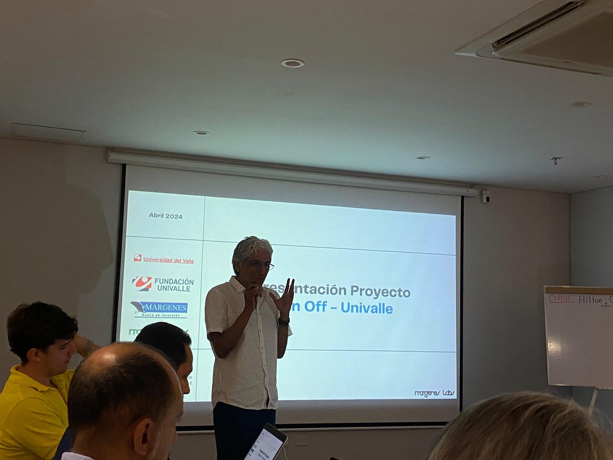 margenesltda's tweet photo. Hoy conversamos con univalle y un grupo de sus fundaciones sobre finanzas  éticas, portafolios alternativos y comunidades de inversionistas. Estamos trabajando con Spin off! #Univalle #fiducia #cali #negocios @margeneslabs https://t.co/pprXdkUgMA