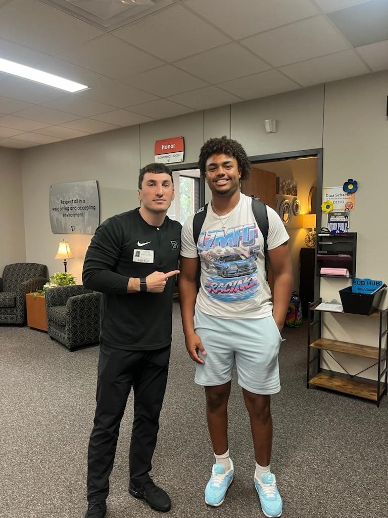 caius_coy's tweet photo. After an awesome conversation with @CoachJoeCas I am excited to announce my 4th D1 offer to Dartmouth! @DartmouthFTBL @coach_awood @CoachD_Will93 @Coach_Horny @AWilliamsUSA @GrowthWithDesso @CoachMims_ https://t.co/vrqv3q3oVh