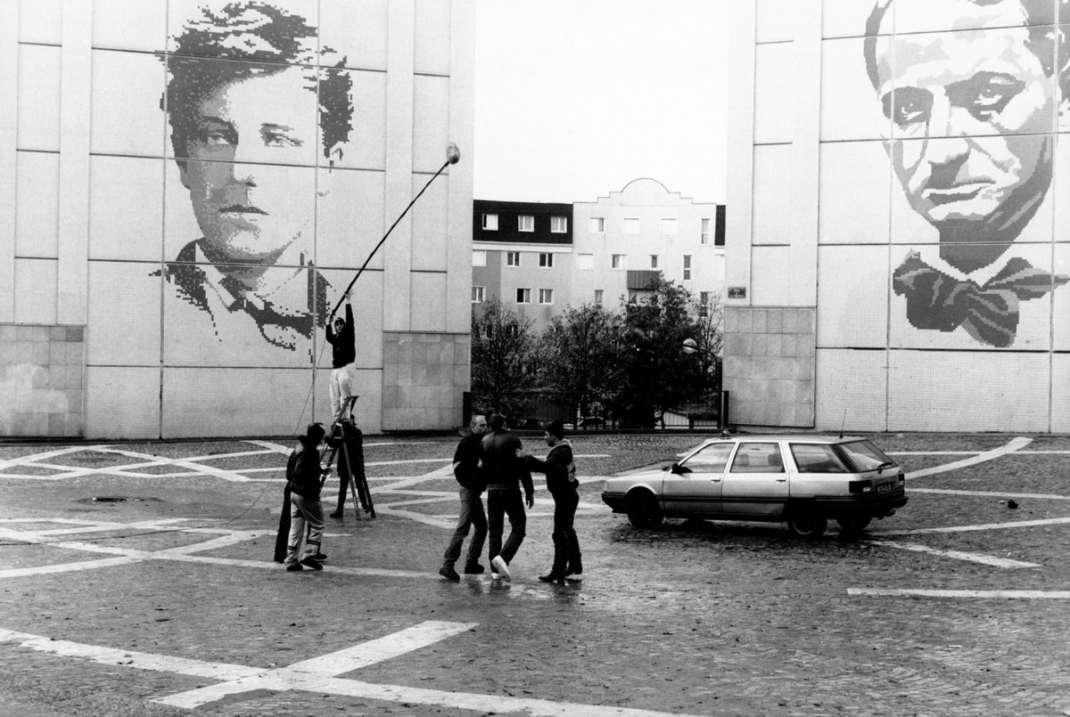 Rimbaud y Baudelaire en el film 'El Odio' de Mathieu Kassovitz, 1995.