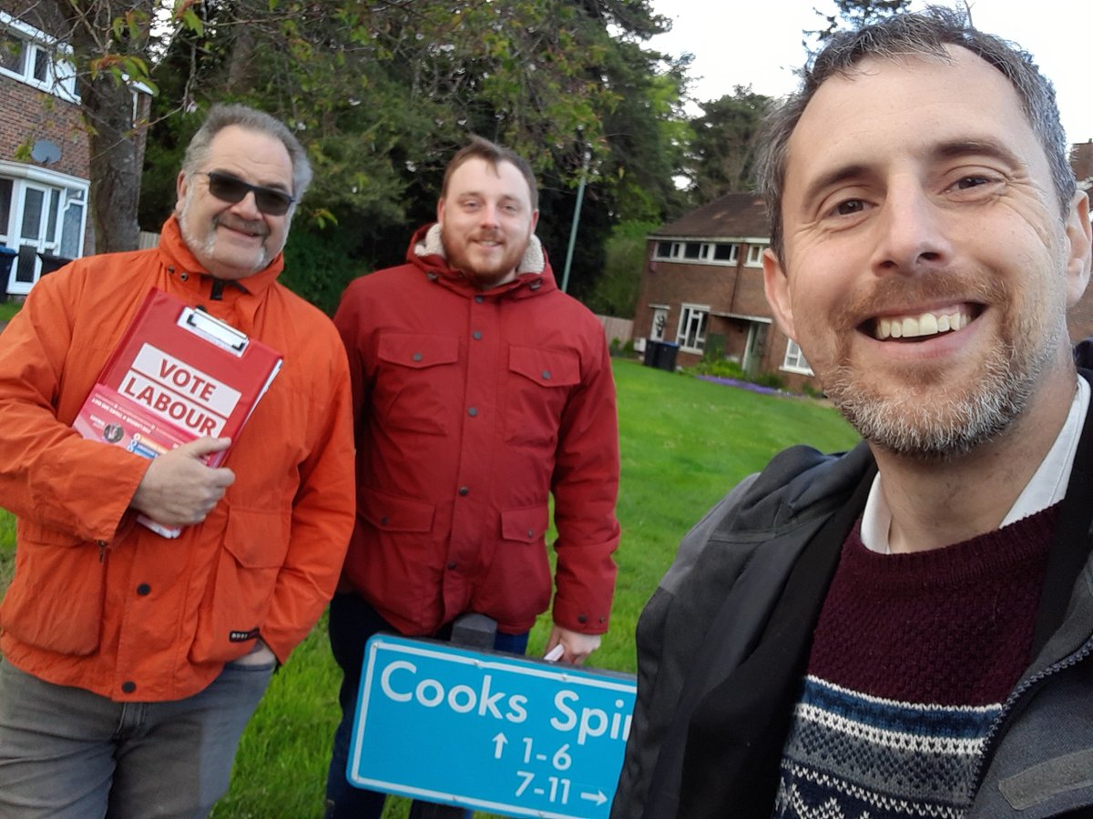 2 more #labourdoorstep sessions this afternoon in Mark Hall with @aodenodell @AlexJKyriacou and @JamesGriggs512. Lots of people voting Labour on the 2nd of May! 🗳 @harlowlabour