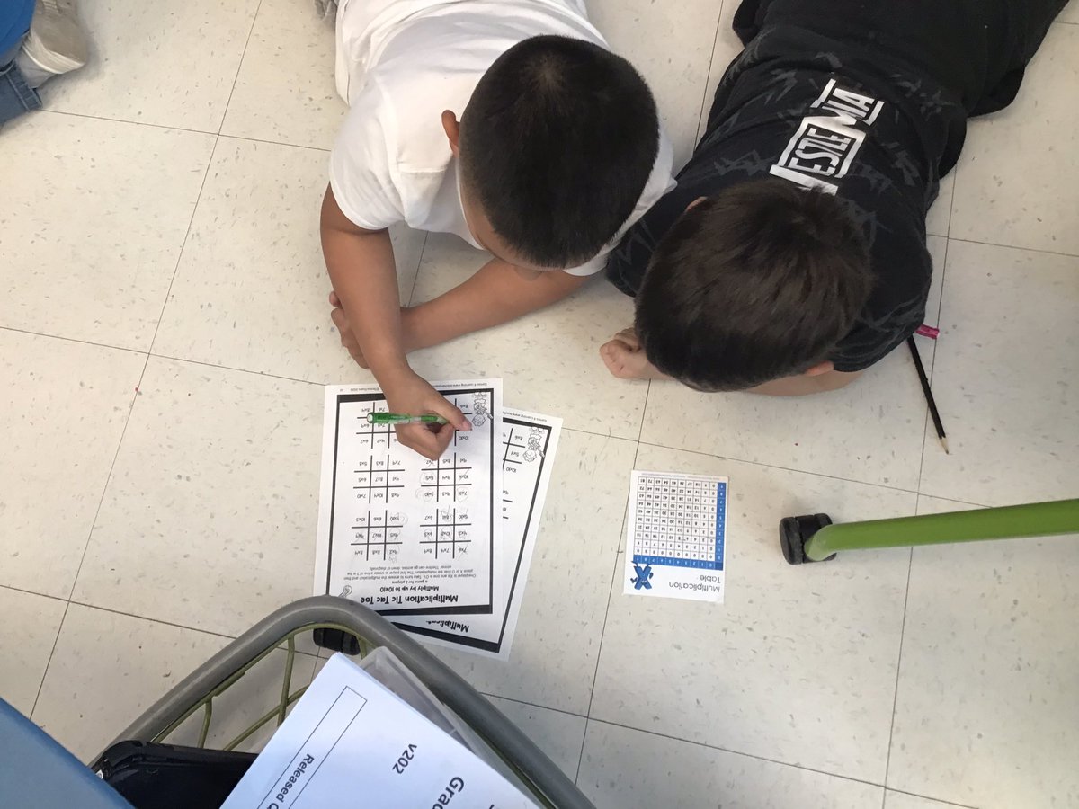 Maureenbodson's tweet photo. Tic -Tac -Toe, learners practiced multiplication with partners in room 208 today. Who got  3 in a row? @Jackson_Ave @MineolaUFSD https://t.co/GlshgqrnZe