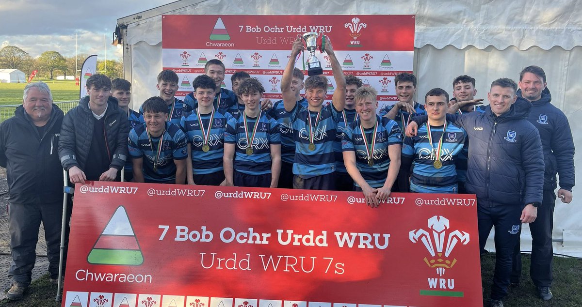 Pencampwyr 7bob ochr @Urdd @WRU_Community 🏆🏴󠁧󠁢󠁷󠁬󠁳󠁿 dan18 - Congratulations Yr12/13 National 7s Champions !