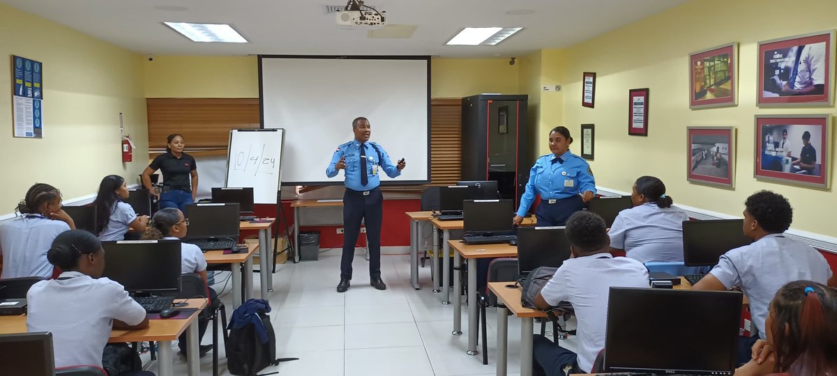 CAPACITACIÓN ESAC 📚👮‍♂️ ESAC imparte curso: 'Inspectores en Seguridad Privada de la Aviación Civil' en Punta Cana Amplía en: cesac.mil.do