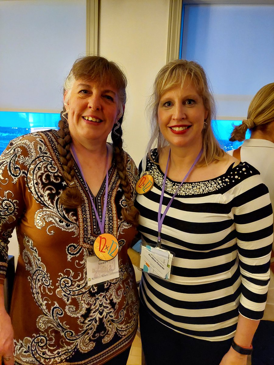AileenWStewart's tweet image. #SCBWI #MMW2024 conference was SPECTACULAR as usual. And I now know that the Mississippi River runs between Iowa and Illinois and cars need gas to get you where you're going!