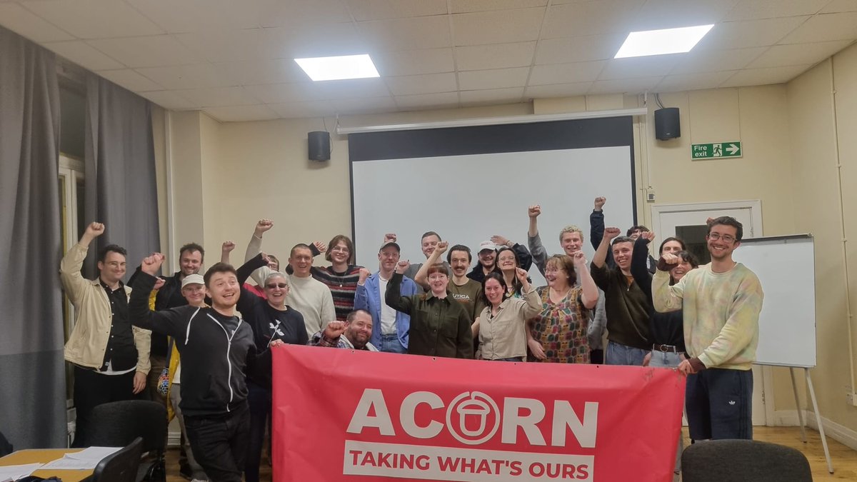 💪ACORN Manchester had a huge members meeting last week! We worked in research groups to plan our next big branch campaign as well as put ideas together for the national day of action on the 18th of May. 🚩 Get involved - join ACORN now: acorntheunion.org.uk/join!