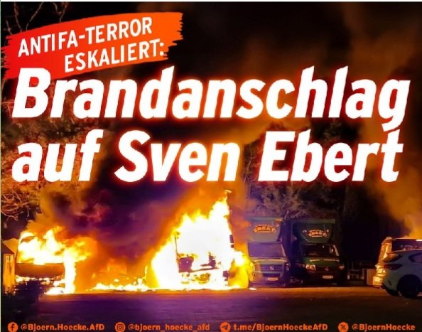 Die Saat der Hetze #fckafd für das Meinungsmonopol geht auf‼

5 LKWs sind auf dem Gelände des Umzugsunternehmers Sven Ebert #AfD (ehemals Mitglied der Grünen) in Halle (Saale) bei einem Brandanschlag in Flammen aufgegangen.