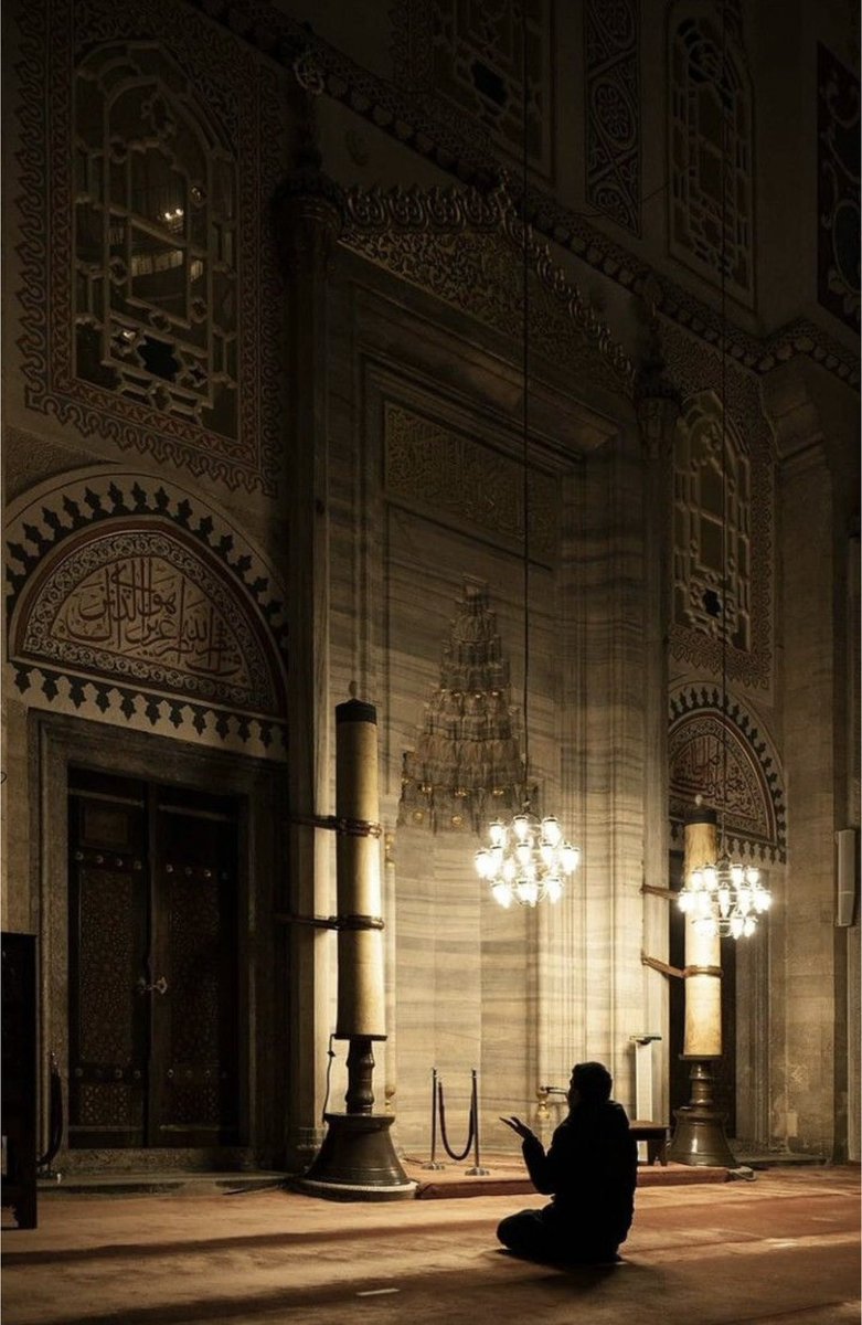 ALLAH rızka kefil,
İmana değil …🌸