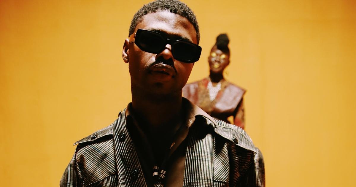 WazobiaFMKano's tweet photo. #NowOnAir #EVENINGOYOYOSHOW with @oyinbowazobiafm

#NowPlaying : VOODOO by @realajofe

#alhajidaddy #eveningoyoyowithoyinbodaddy #ChookMouth Cc @salihu_sincere https://t.co/c06xDNQgaA