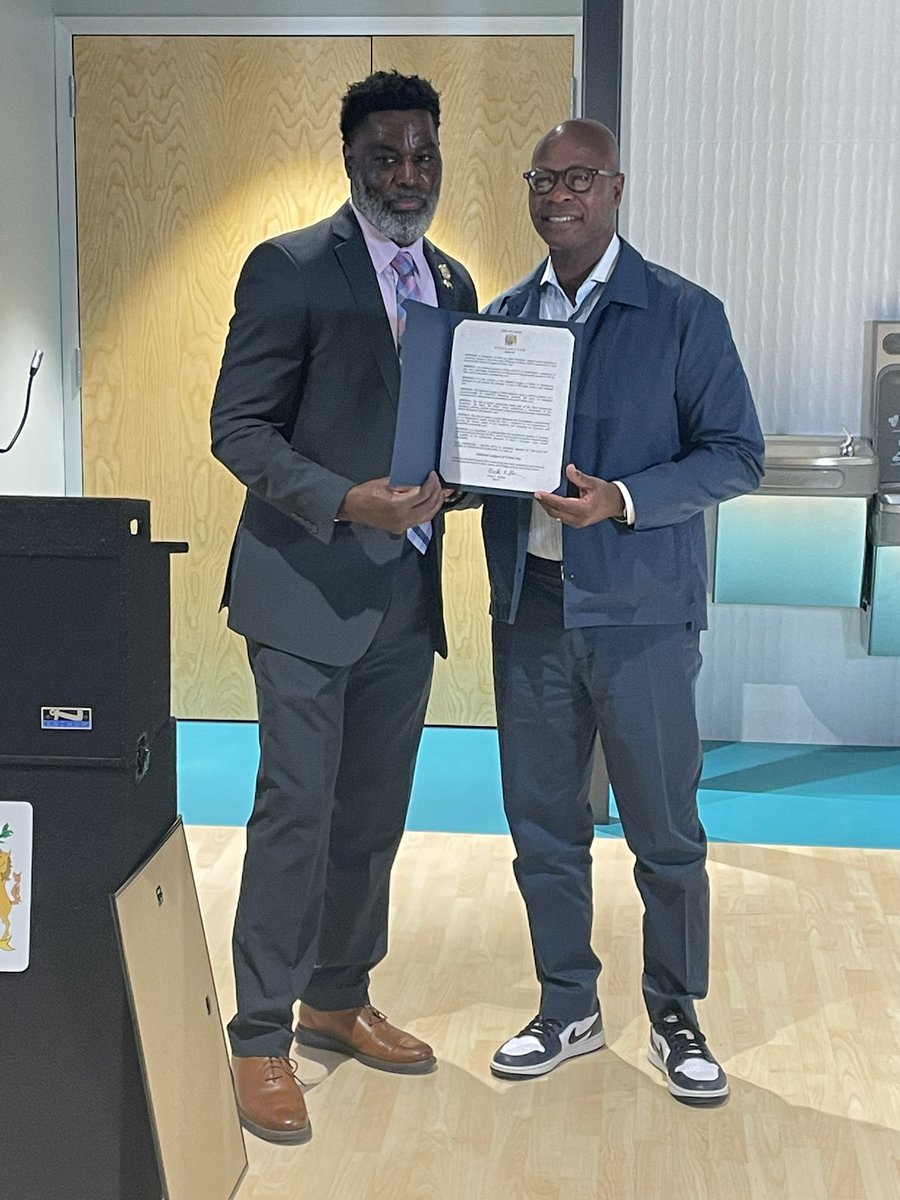 Clarence Anthony tweet media