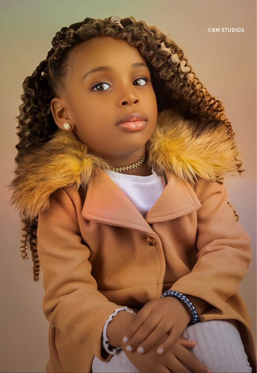 Ada Anambra …. Nwa Amauramu… Egovin Nwa…. Few more hours to being FIVE…. Beautifully captured by her world class photographer Mom 😁😁 📸BM STUDIOS…