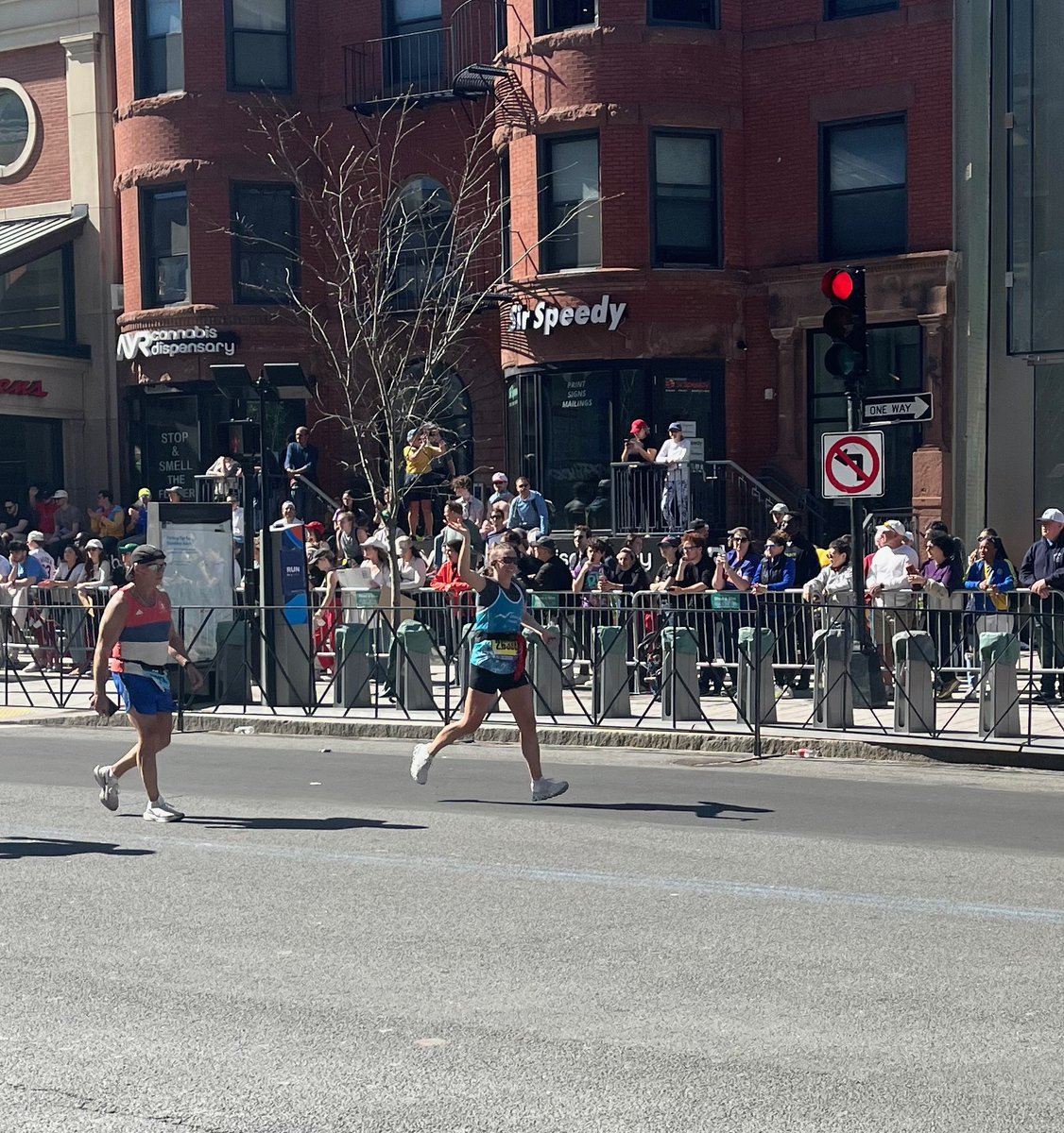 southshorehosp's tweet photo. Carly cruising toward the finish line on Boylston Street β she's #TeamSSH's first finisher this year!
Congrats, Carly!
Support Team South Shore Health: https://t.co/XhUoqvecbl https://t.co/dJQ7oOf2ZG