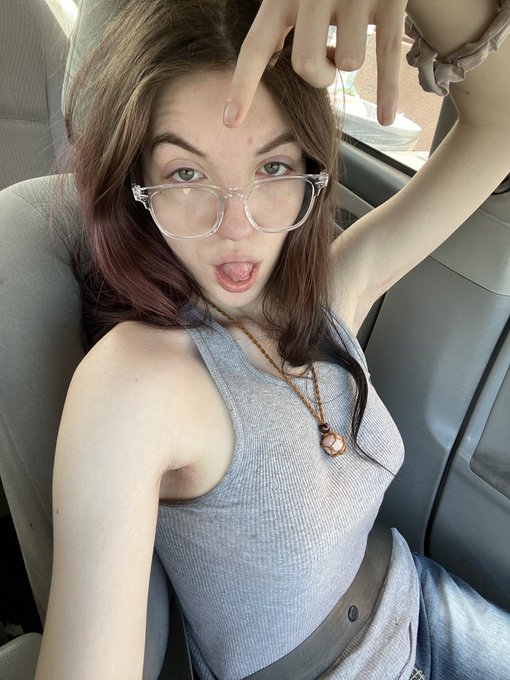 ready 2 eat ur 🫀.  #nsfwtwt #sellingcontent #buyingcontent https://t.co/LjDOWqRi4U<a href="/tag/nsfwtwt"class="tags">#nsfwtwt</a><a href="/tag/sellingcontent"class="tags">#sellingcontent</a><a href="/tag/buyingcontent"class="tags">#buyingcontent</a>