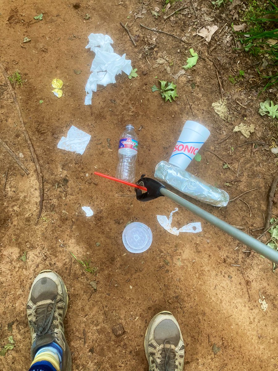 K2Runs's tweet photo. A few trail miles &amp; a little #plogging for the
#152PickUpChallenge.
🚮🚮🚮🚮🚮🚮🚮
#GreatAmericanCleanup
🇺🇸 🇺🇸 🇺🇸 🇺🇸 🇺🇸 🇺🇸 
#Litterendswithus 
👀 at you @OzarkaSpringWtr drinkers &amp; @sonicdrivein customer litterbugs.
🚯🚯🚯🚯🚯🚯🚯
#DoBeautifulThings
🌿🪻🌱🌻 🌳 🌸
#BeautifyTexas https://t.co/ktRG1BuOfr
