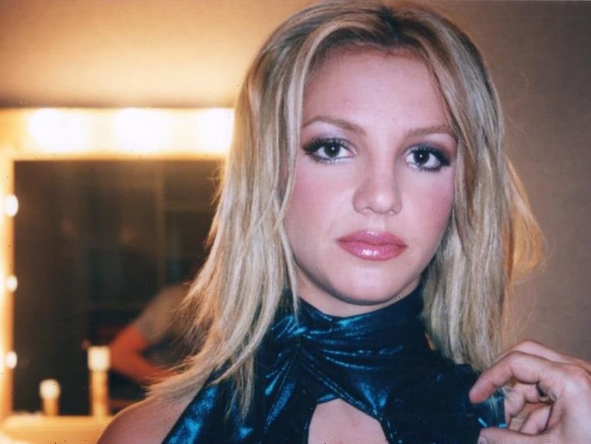 Demand #JusticeForBritney instead of demanding Britney Spears to owe us all something, like an album or performance.