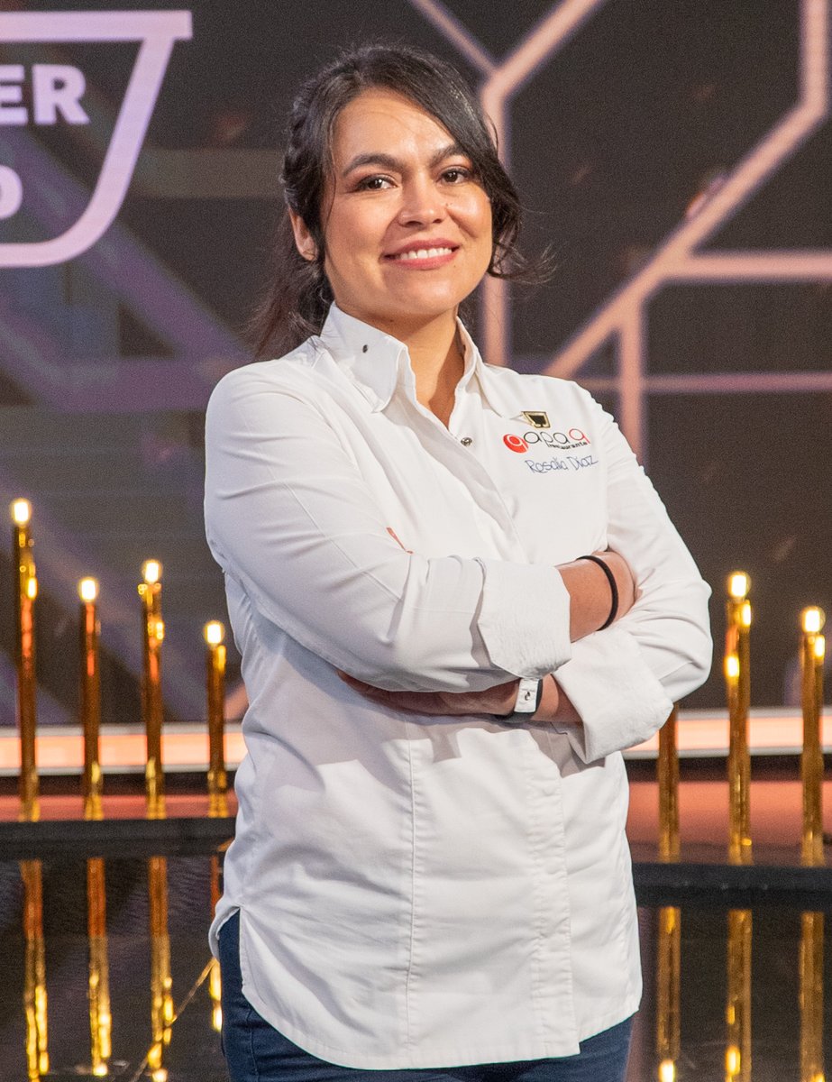 🔥Este miércoles🔥 Tenemos el honor de contar con la gran chef Rosalia Díaz. Se conoce por su excelencia y exigencia. ¿Cómo les irá a nuestros aspirantes? 👨‍🍳 @Paradadecine 👩‍🍳 @Mariam_Hernan 👨‍🍳 @gaziello 📆 Miércoles 17 de abril ⏰ 22:30h 📺 @RTVCes 🎙️ @kikeperezcomico