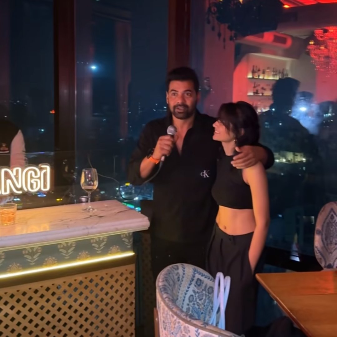 Roothe to khuda bhi roothe 🥺❤️
Saath chute na 🤞🤞❤️❤️🧿♾️
I'm not crying 😭 I sware 🥺
Thank you universe  💟
Best night to you'll 💝
#TiSha #SritiJha #ShabirAhluwalia #Abhigya #KumkumBhagya