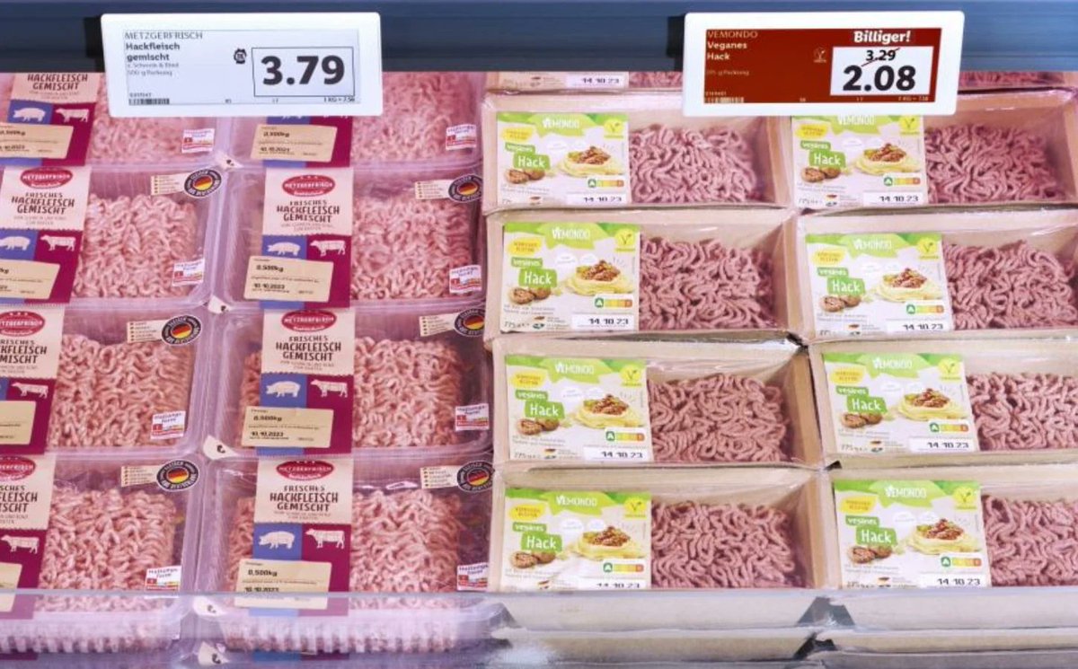 Lidl has announced a huge Increase in plant-based food sales. As part of its effort to encourage customers to choose plant-based, it has been placing vegan products next to animal-based versions in stores. plantbasednews.org/news/lidl-incr…