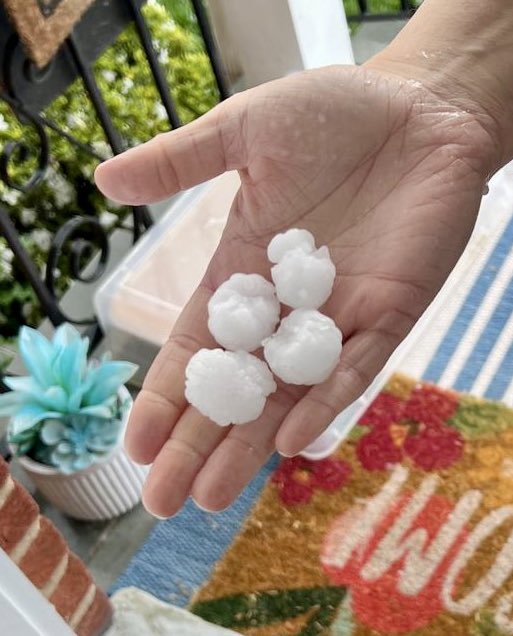 big hail in north Arlington! @capitalweather