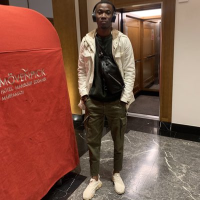Arsenecoma's tweet photo. #NouvellePhotoDeProfil https://t.co/TXQ7WL69K5