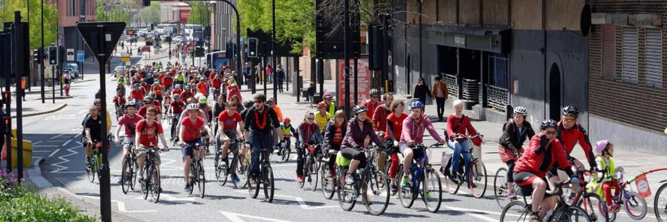 Join the Big Ride 2024! Saturday 27th of April 10.30 at Devonshire Green cyclesheffield.org.uk/2024/02/19/big… @WeAreCyclingUK @SustransNorth @SheffieldSW_LS @ShefEnvironment @XRShef @RoadsXR @PPushbike @CyclingInASkirt @benmiskell @Ed_Clancy @RichardShawLD @RuthMersereau