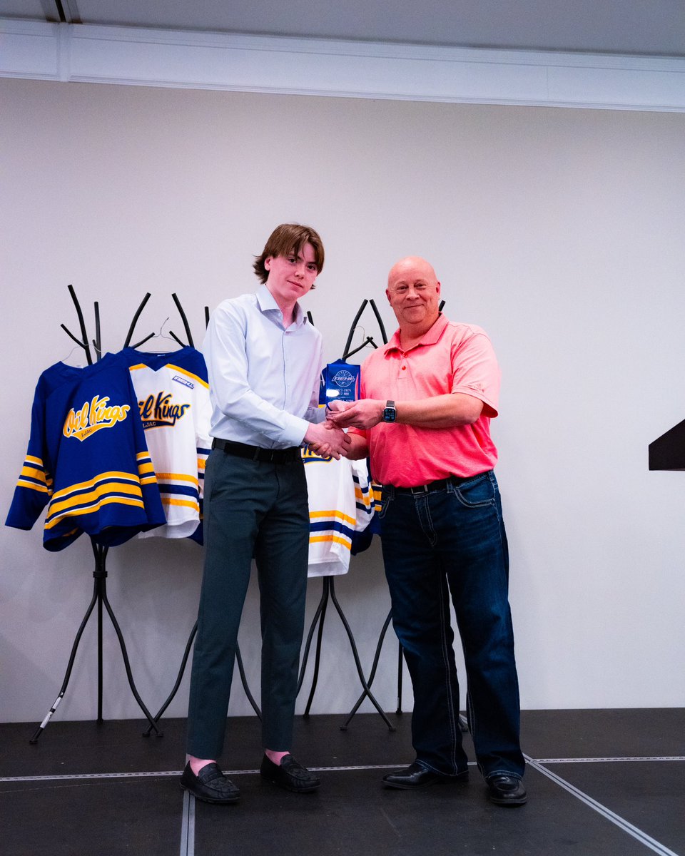 LJACU17AAA's tweet photo. Congrats to all the award winners from our LJAC U17 AAA Team‼️

AEHL U17 AAA All-Star Team 1:
Mason Lowther 
Ordell Saddleback
Luke Ridgway

AEHL U17 AAA Top Defenceman: Luke Ridgeway

AEHL U17 AAA Most Sportsmanlike: Ordell Saddleback Jr. https://t.co/ae2Y0ninB5