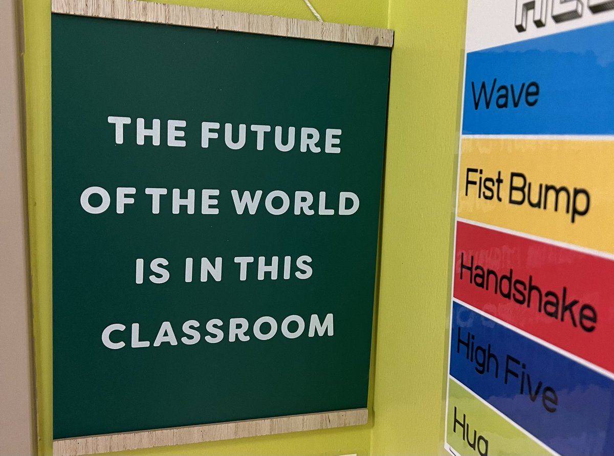 Thanks to Principal Evans, the staff & students at @ScottsRidgeES for hosting me for #NCGASchoolDay! I met with the student council, read a book to kindergarteners, listened to third graders sing and met a bunch of crayons! 🖍️😉 Our public schools are awesome! @WCPSS @theNCForum