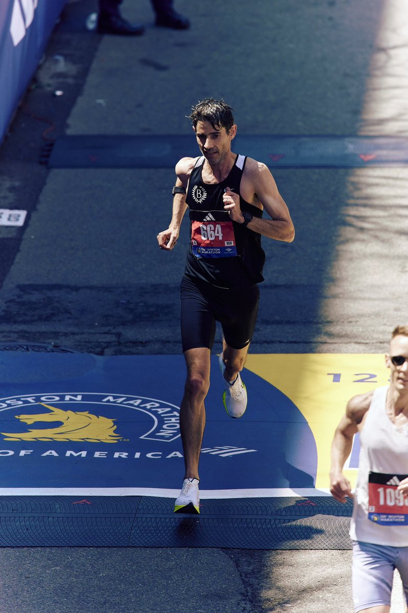 nxthompson tweet media