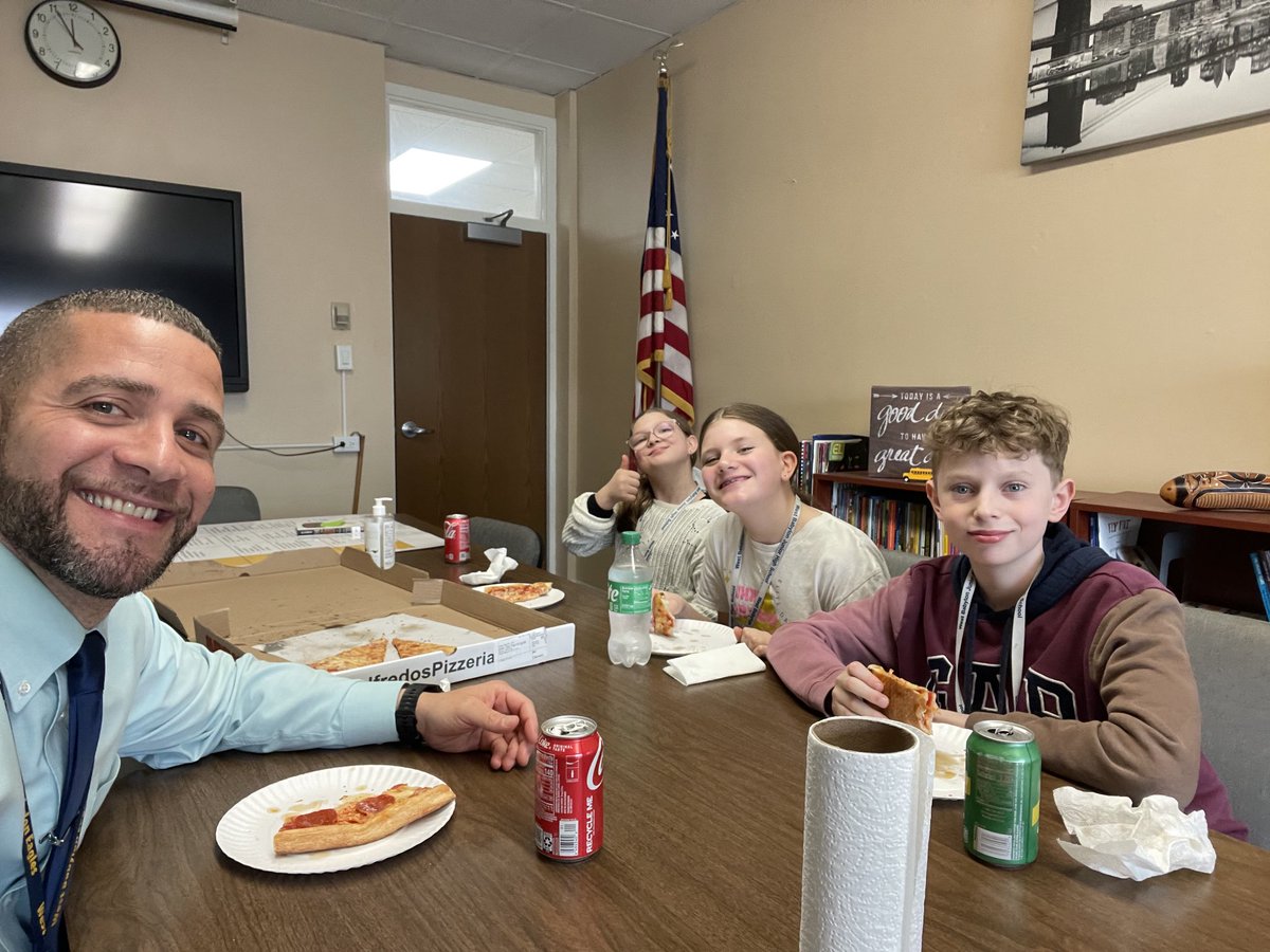 Dr. Falcón tweet media