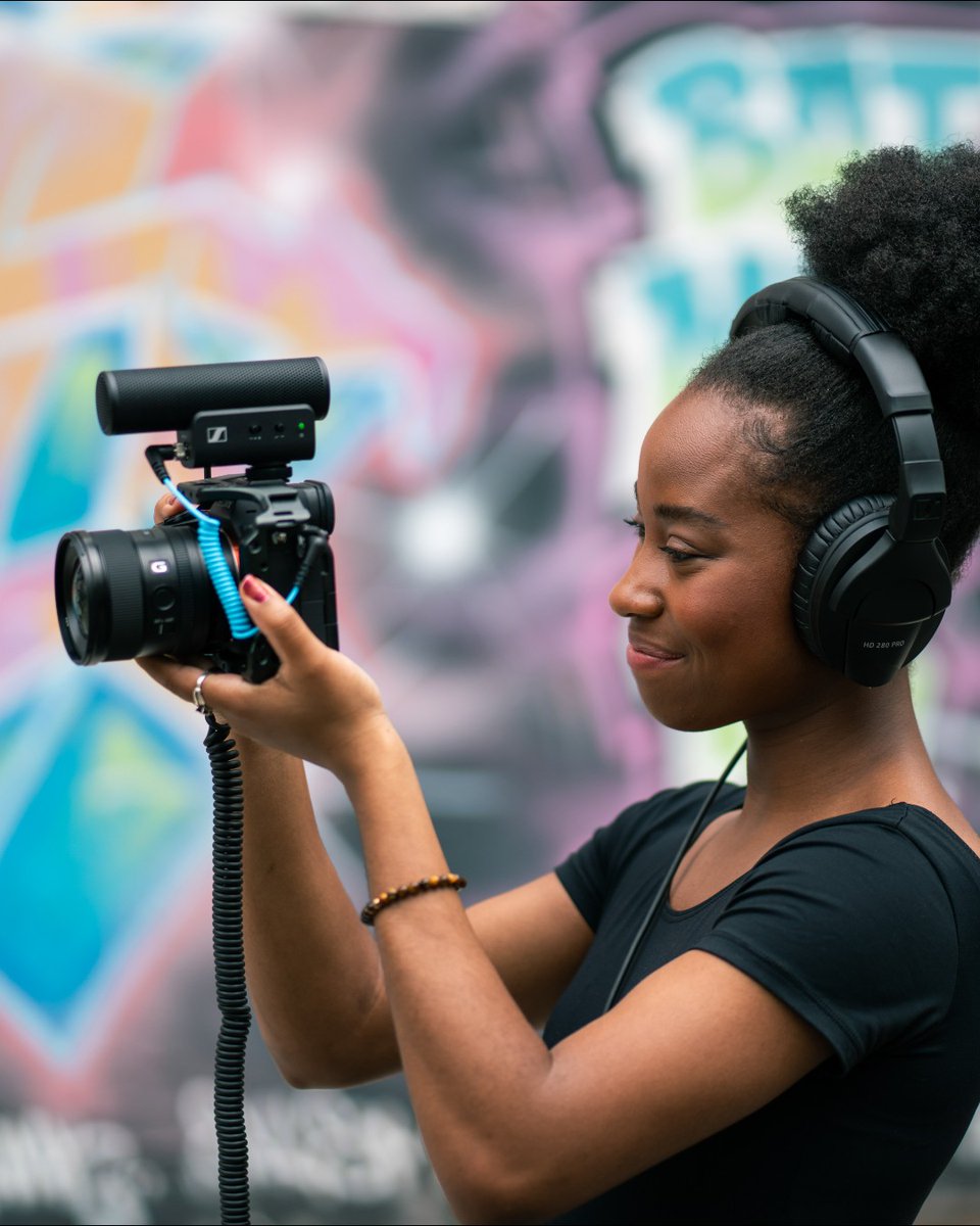 ☎️ Calling all #filmmakers and #creators 📹 Save now on both #EWDP and our #MKE400, plus the MKE 400 Mobile Kit! Visit your preferred Sennheiser reseller for limited time promotional pricing.